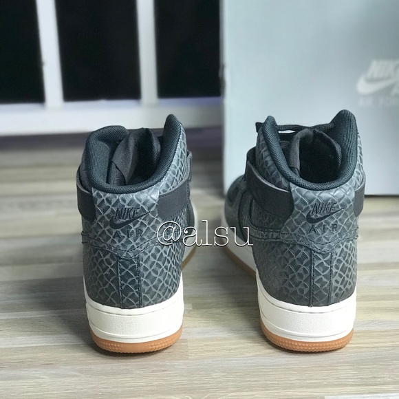 NWT Nike Air Force 1 HI PRM BLACK-gum brawn WMNS - Picture 3 of 8